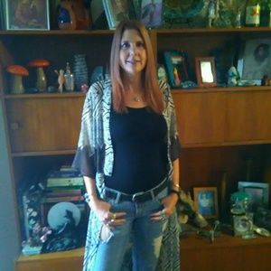 Meet your Posher, Laura